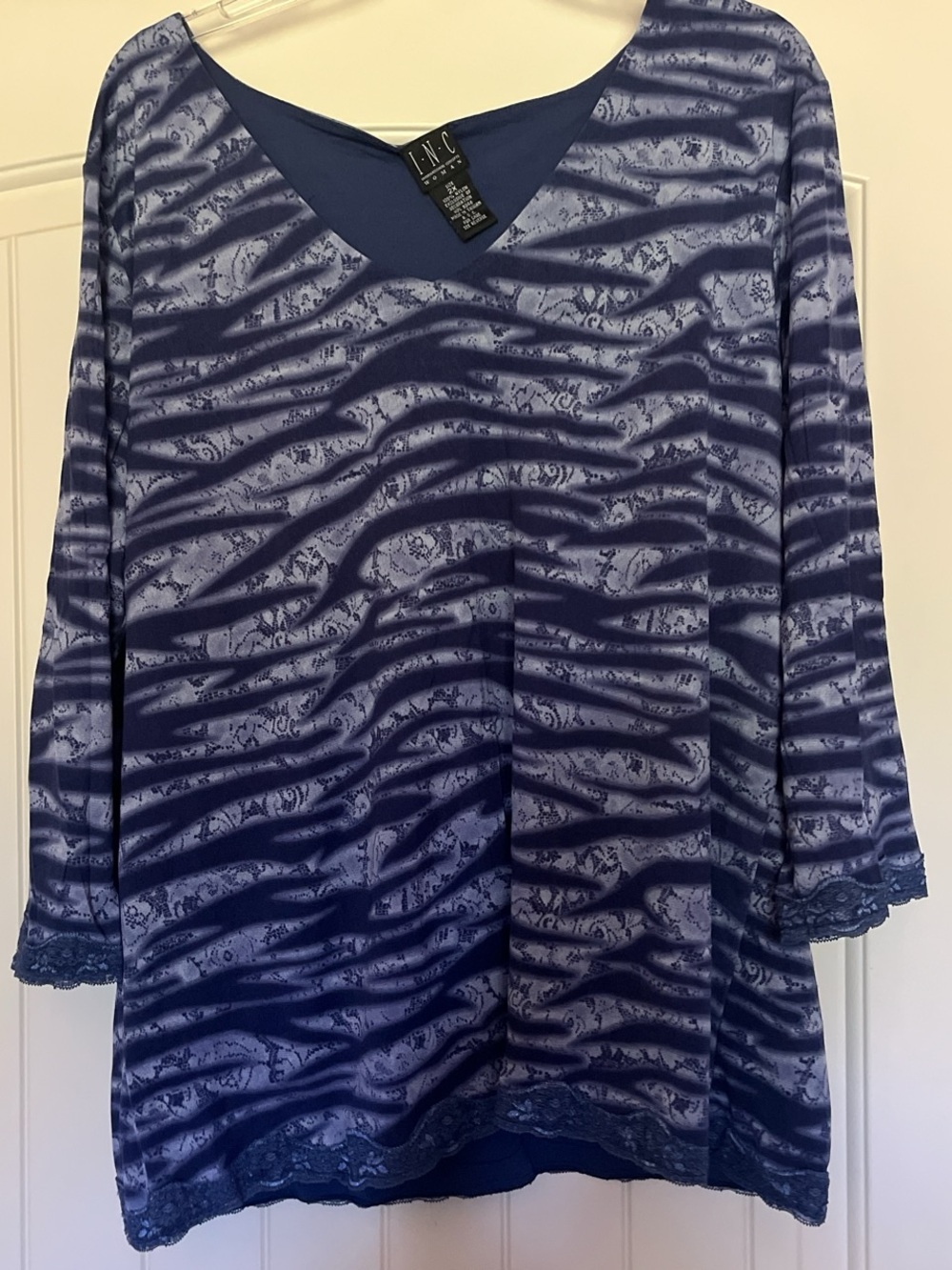 INC International Concepts Navy Blue Two-Tone Zebra Print V-Neck Top